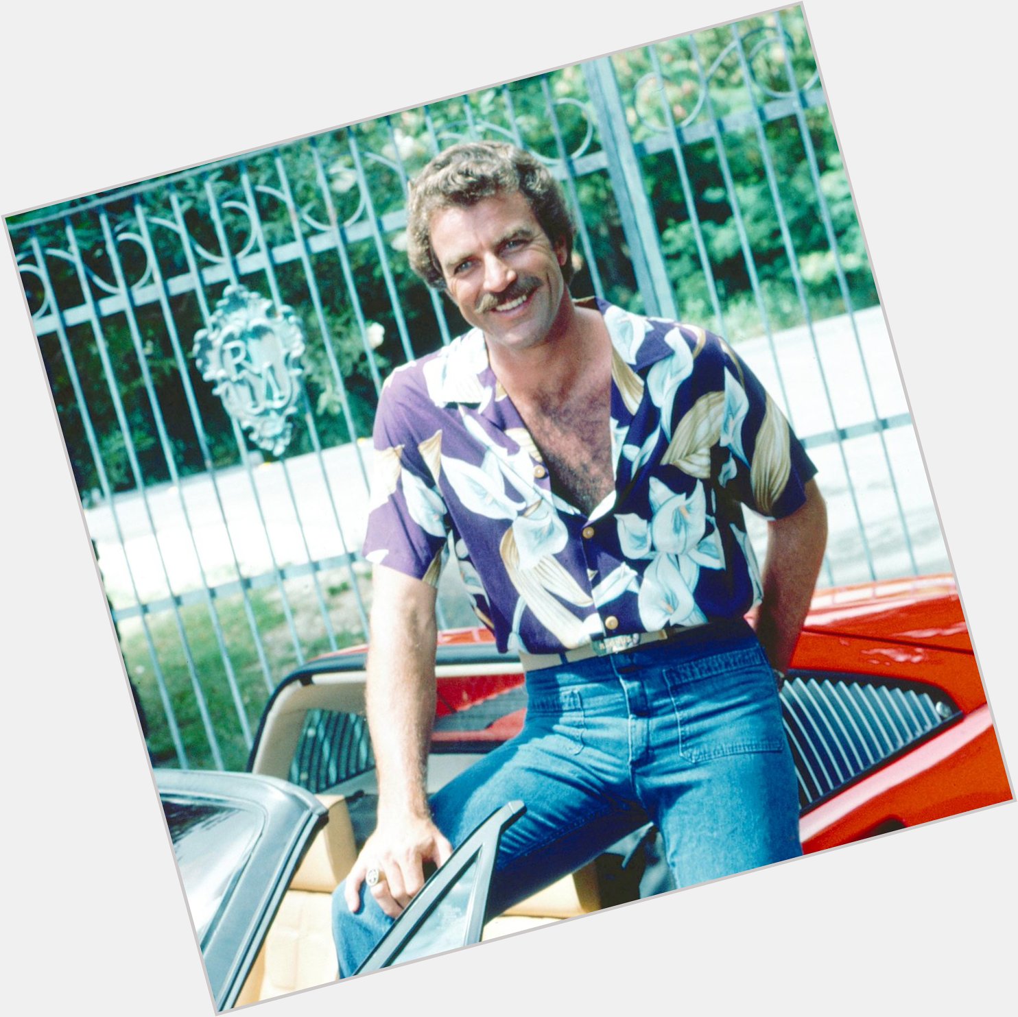 Happy birthday to Tom Selleck\s mustache! 