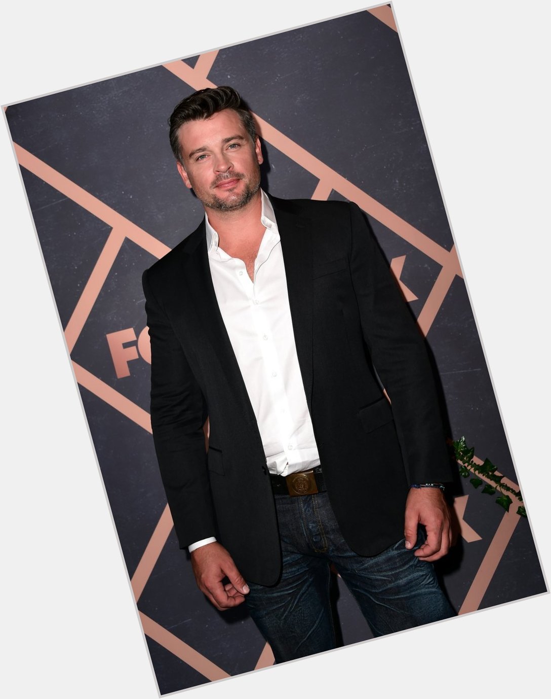 Happy Birthday to the amazing Tom Welling. He doesn\t have a message account, but we hope he\s having a good time. 