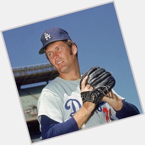 Happy Birthday to Tommy John, the man who discovered elbows. 