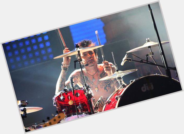Happy Birthday to Tommy Lee! One of the Best & In in My Opinion HR/HM Drummers of All-Time! 