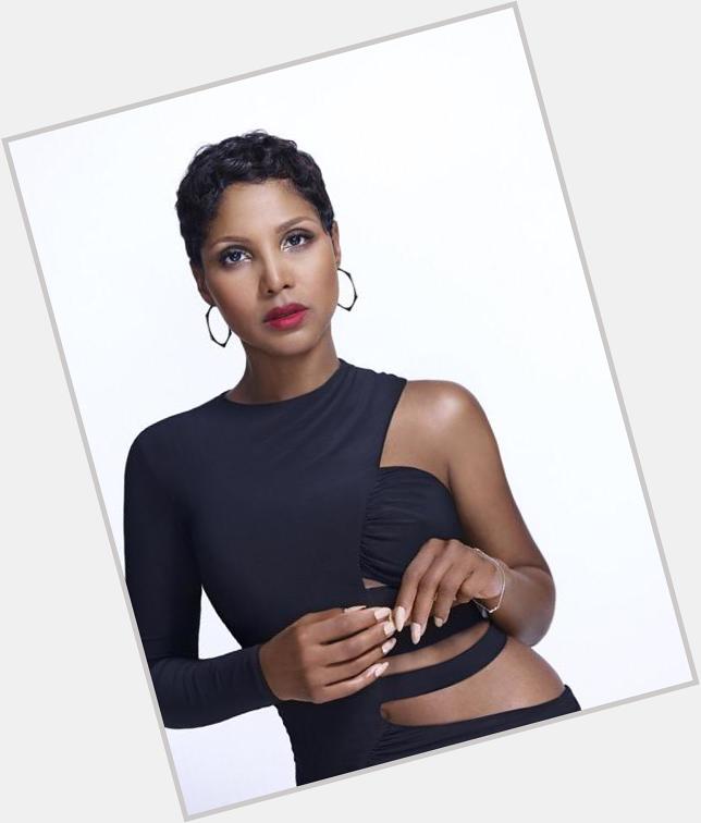 Can I look like this when I get older? Happy Birthday, Toni Braxton! 