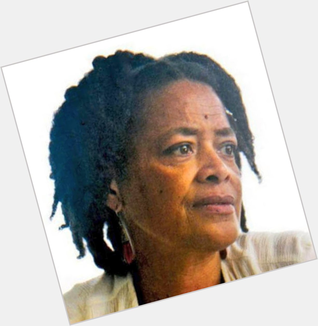 \"The job of the writer is to make revolution irresistible.\"

Happy birthday, Toni Cade Bambara 