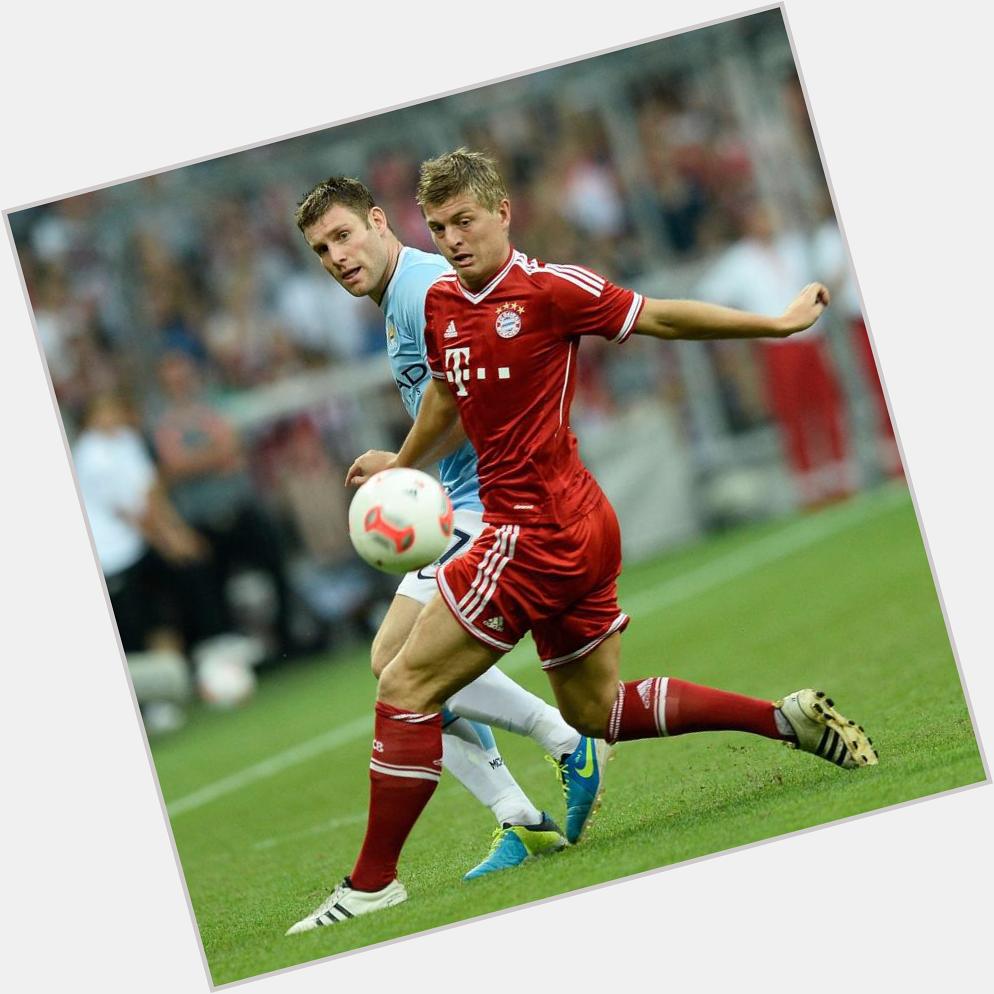Also a happy birthday to Toni Kroos & Younes Kaboul, the lucky pair getting to share their birthday with Jimmy. 