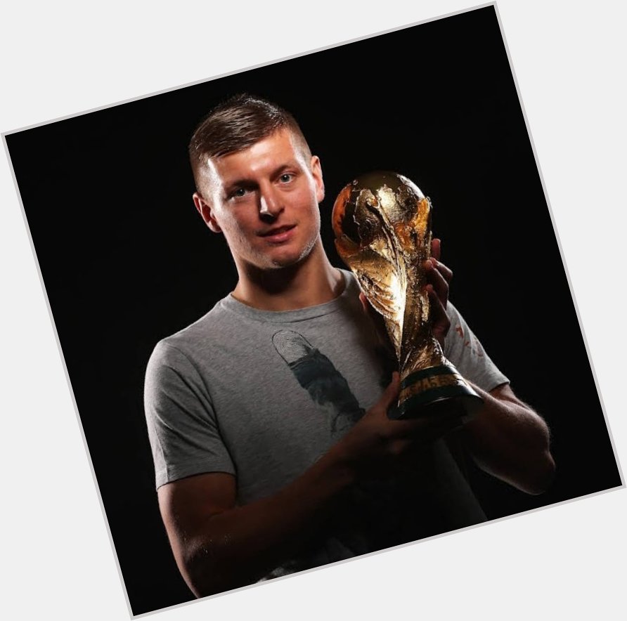 Happy birthday  Toni Kroos 
The world championship Celebrate his  33rd Birthday  Germany 