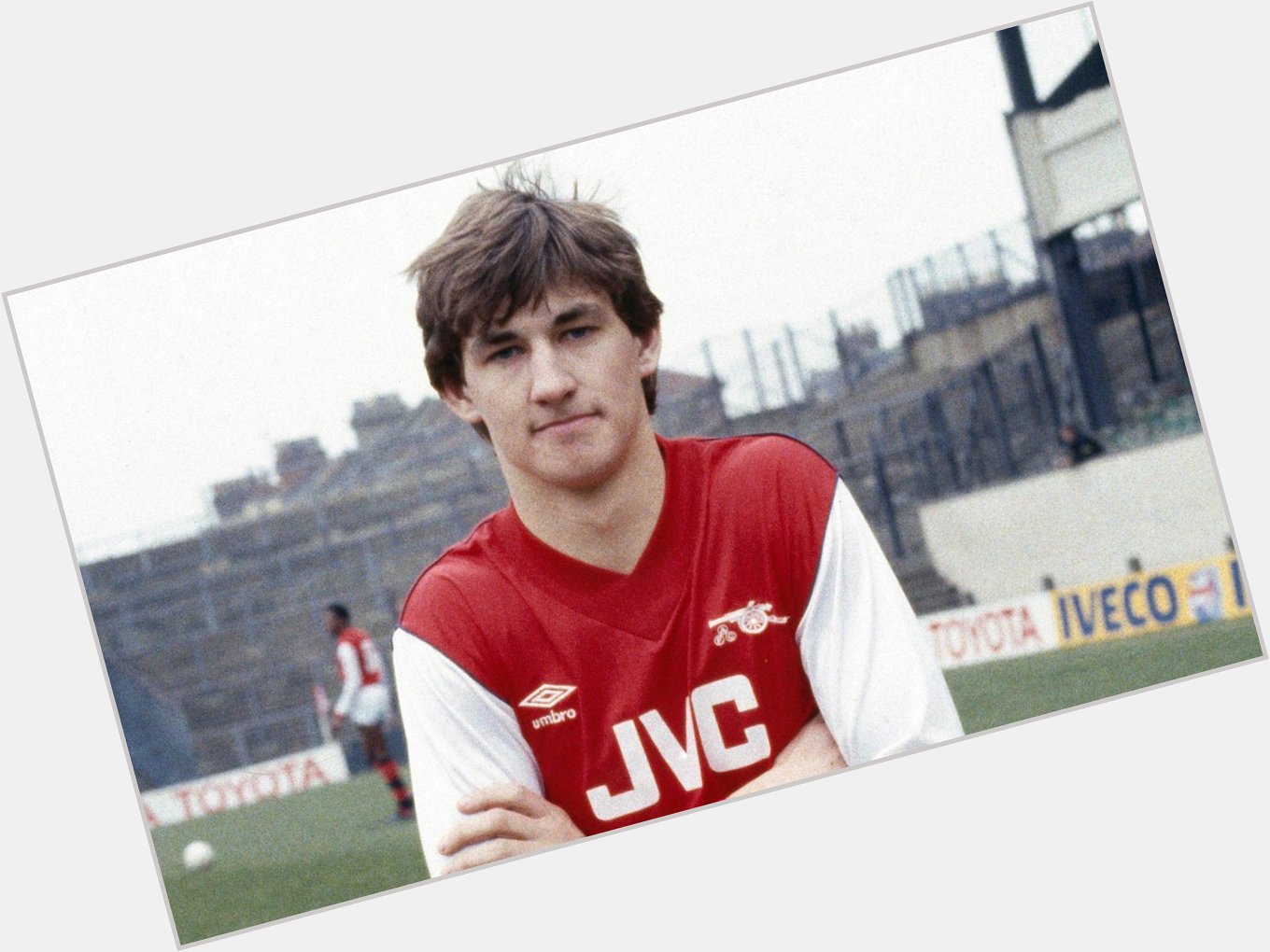 Happy Birthday to both Tony Adams and Charlie George.
Arsenal legends and personal hero\s of mine. 