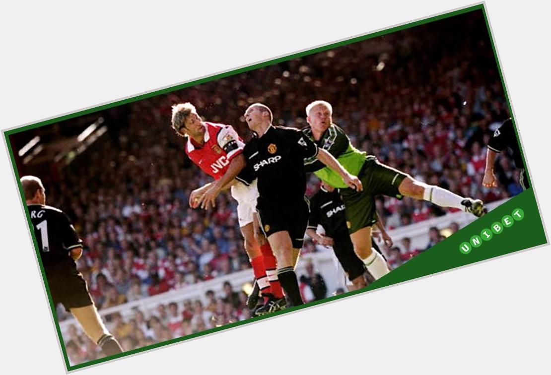 Happy 49th Birthday to bona fide ledge Tony Adams. Great pic here with Stam and Schmeichel. 