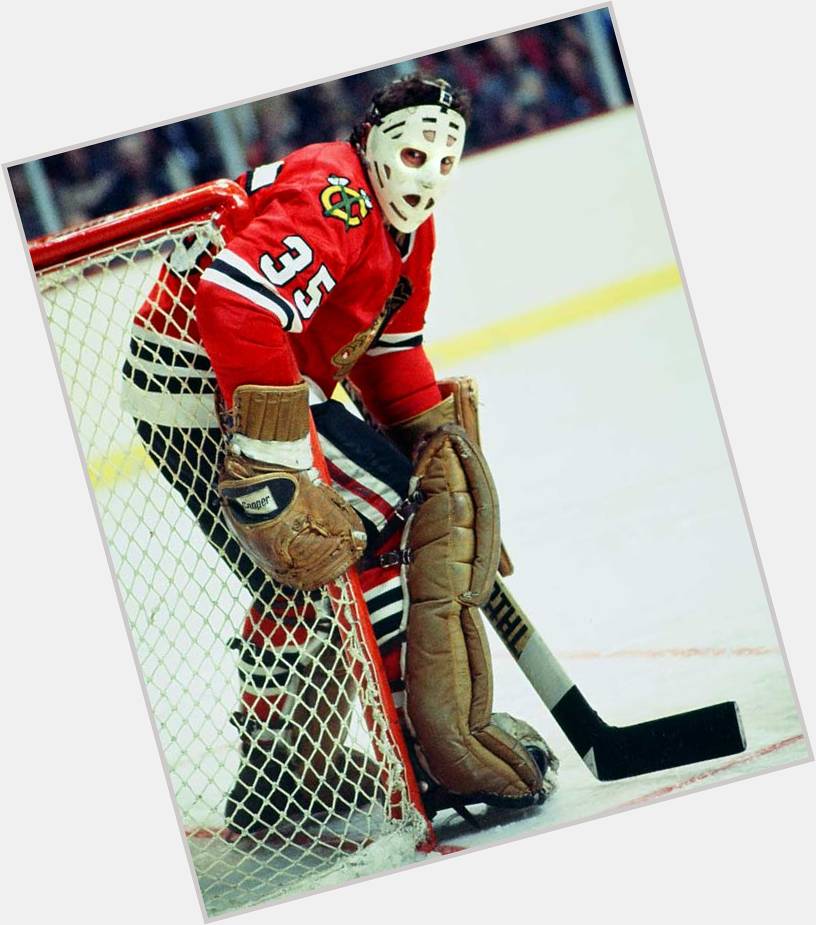 Tony Esposito, 72 today, wearing his Cooper GM12s and probably a pair of Pop Kenesky pads. Happy birthday, Tony! 