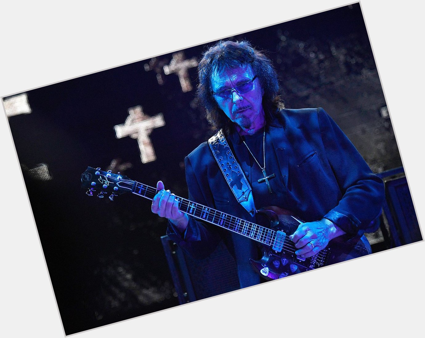 Happy Birthday to Tony Iommi a fucking god. I don\t think anyone has written as many catchy riffs as him. 