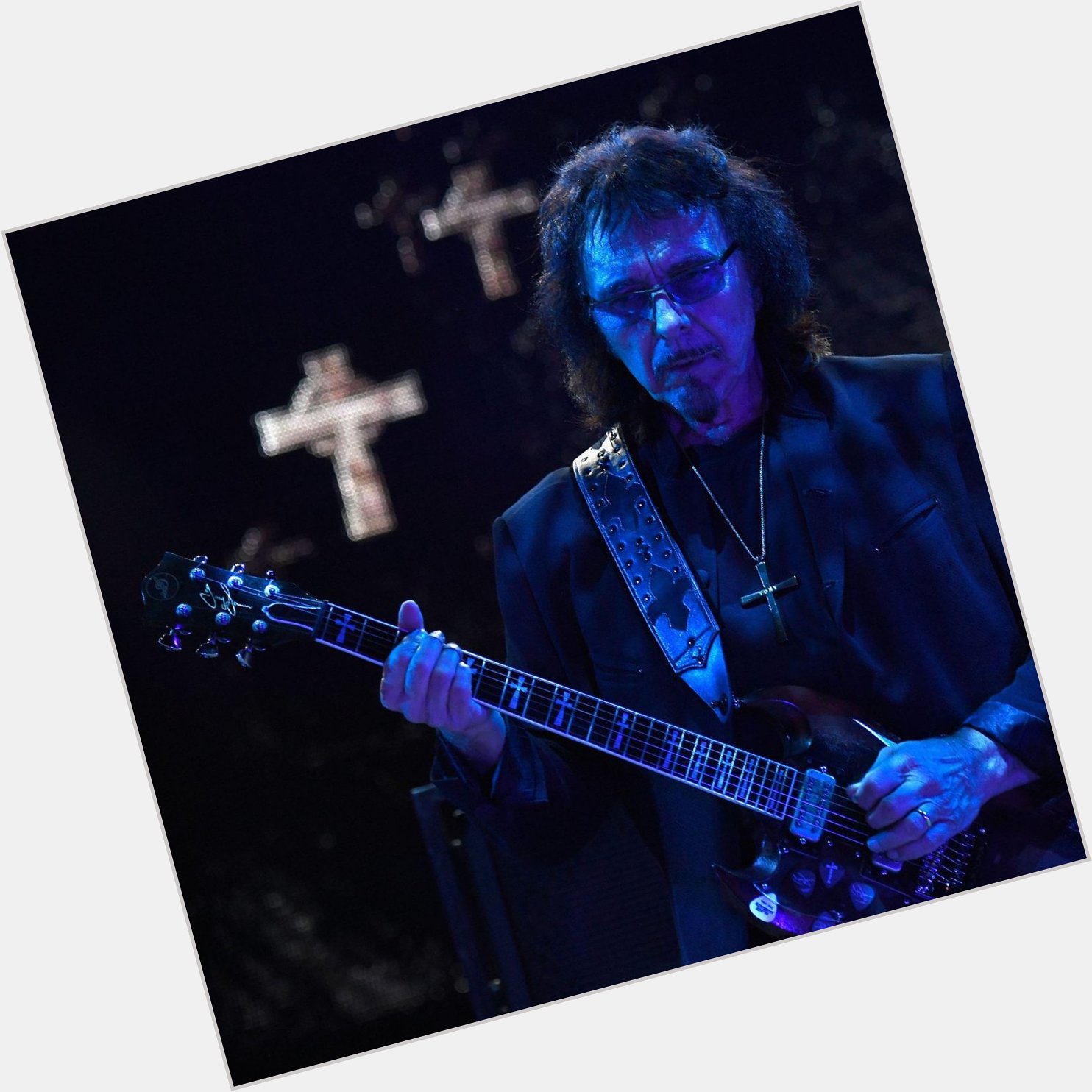 Happy birthday and hats off to the godfather of heavy metal, Sir Tony Iommi. Legend     