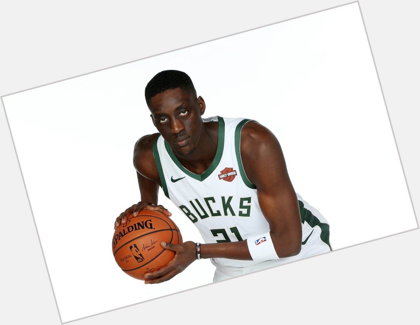 Join us in wishing Tony Snell of the Bucks a HAPPY 27th BIRTHDAY!  