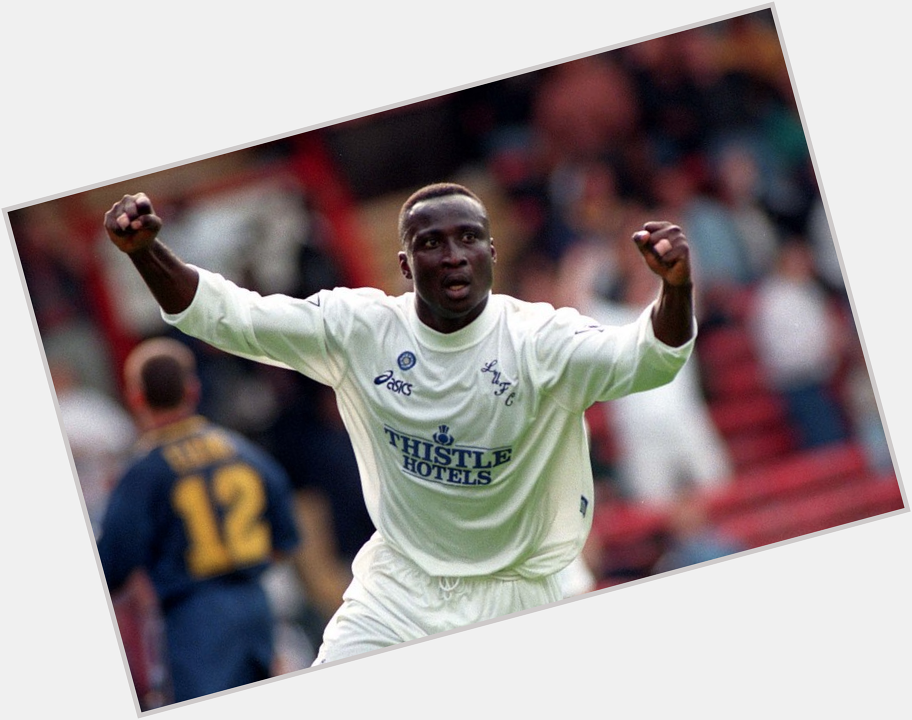 Happy 53rd birthday to former Leeds striker Tony Yeboah What a shot he had on him! 