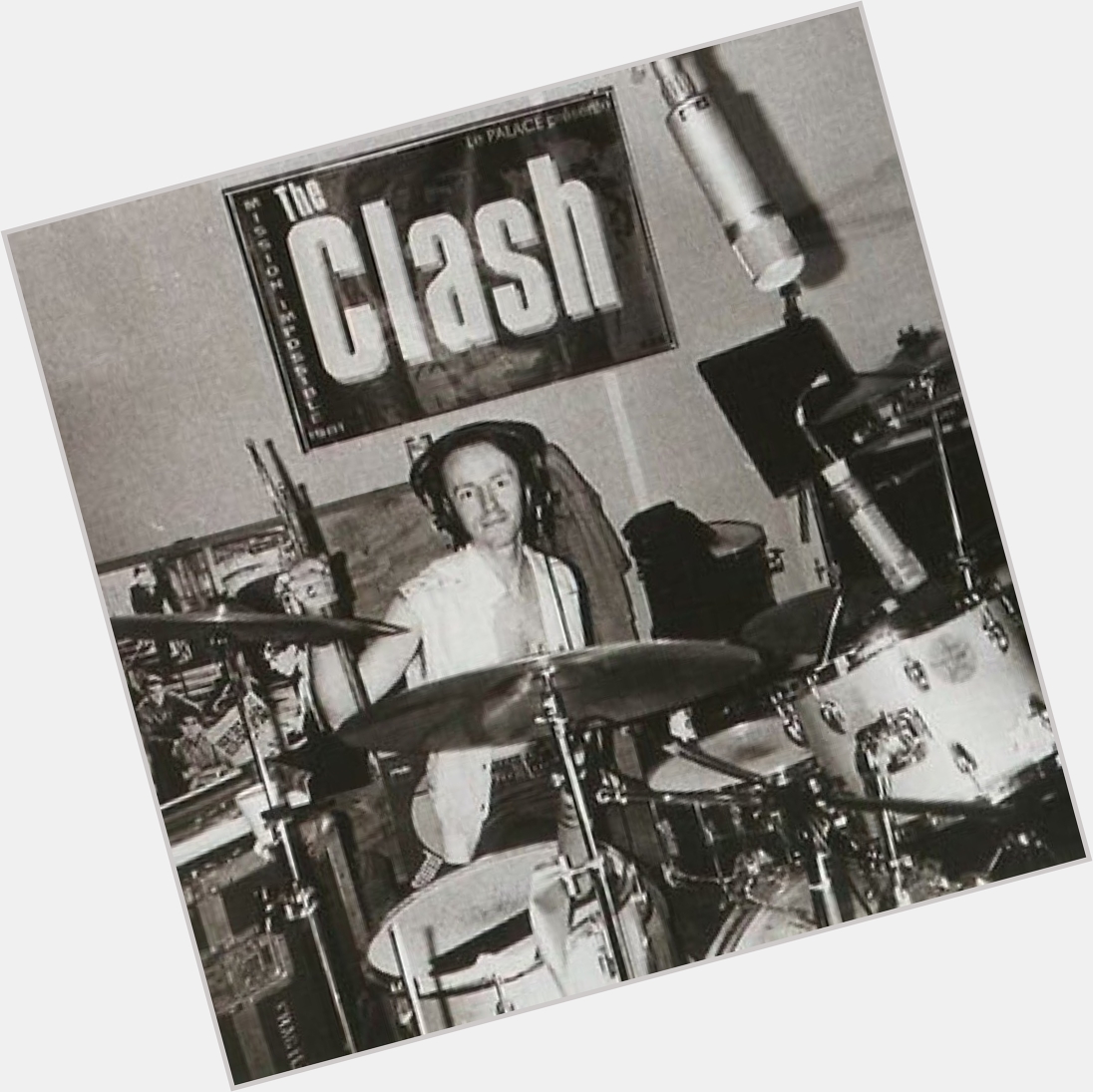 Happy Birthday to one of the all-time greats Topper Headon! Born today in \55.    