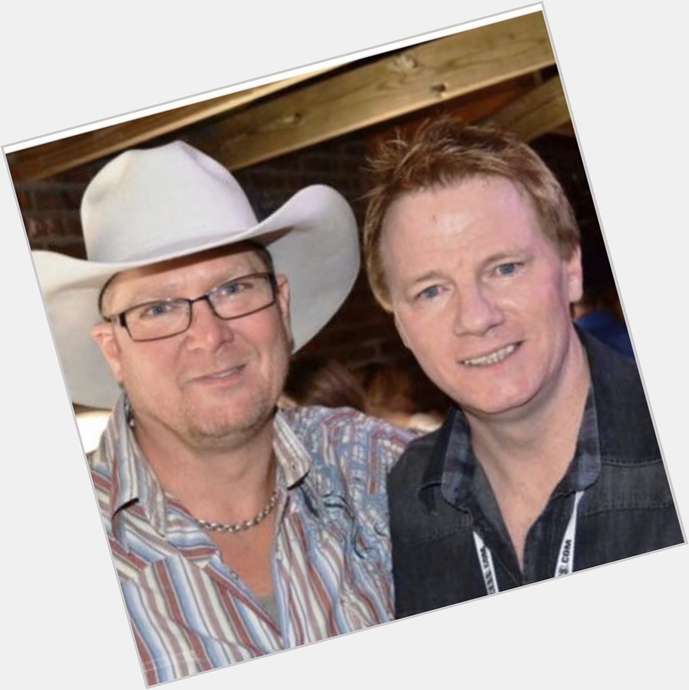 Happy Birthday to Tracy Lawrence 