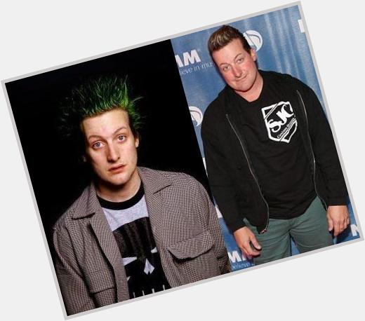 Happy birthday to Green Day drummer Tre Cool! Hes 42 today. 