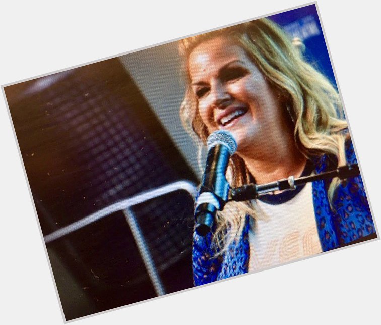 Happy 55th birthday to one of the finest voices in country.... or any area, Trisha Yearwood 