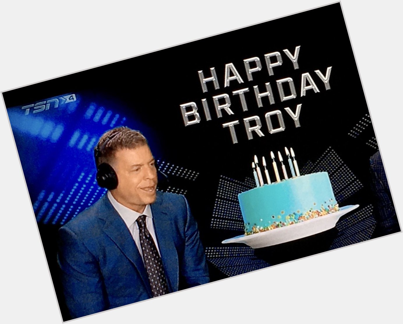 Happy Birthday Troy Aikman.       