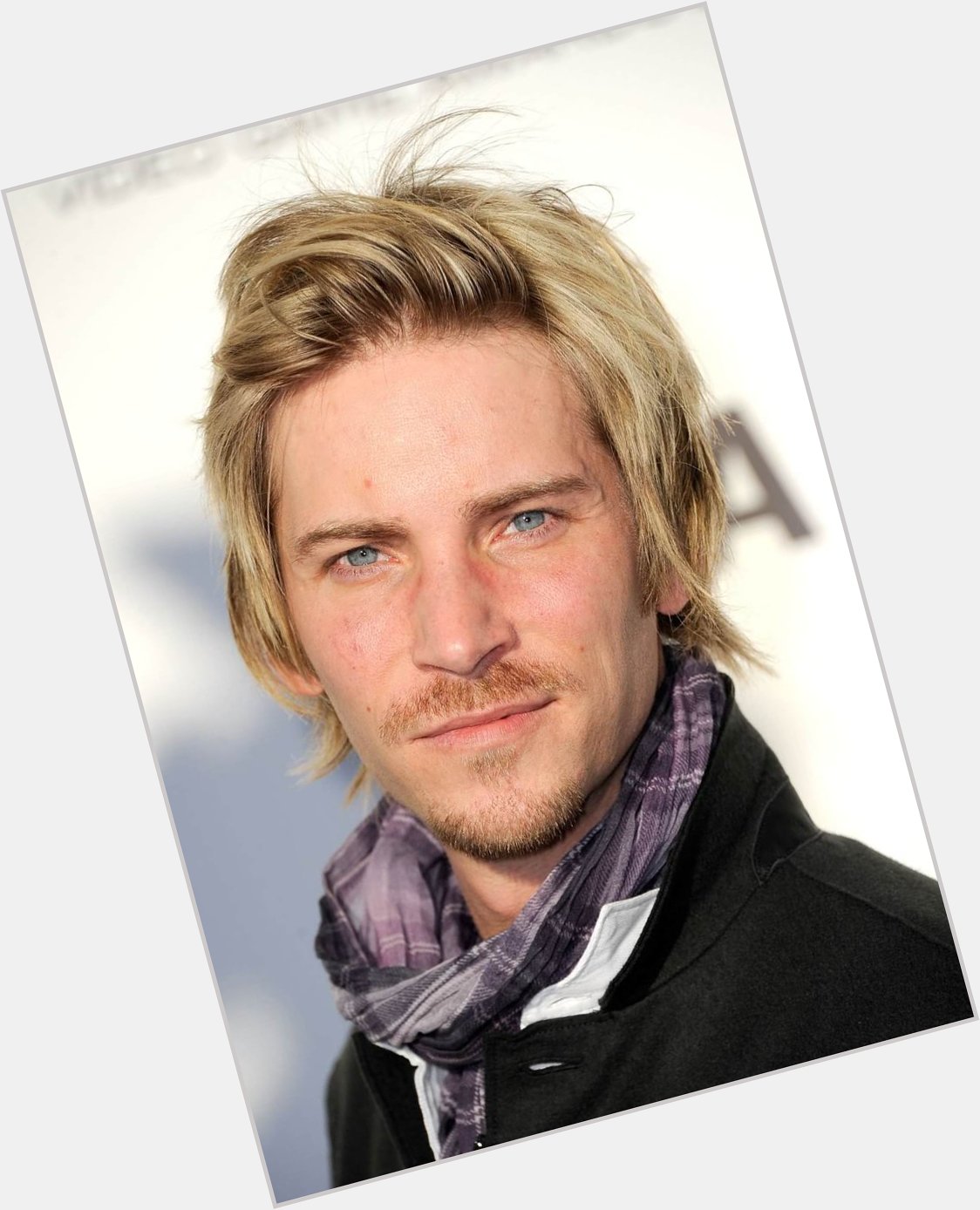 Happy birthday to an incredible voice actor troy baker!     