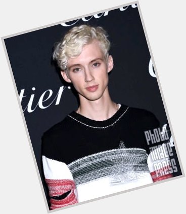 Happy Birthday Wishes going out to Troye Sivan!         