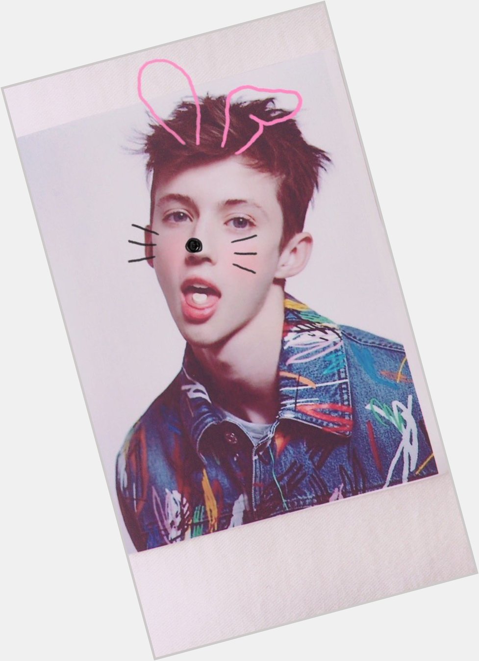 Happy birthday to my baby~troye sivan ~  