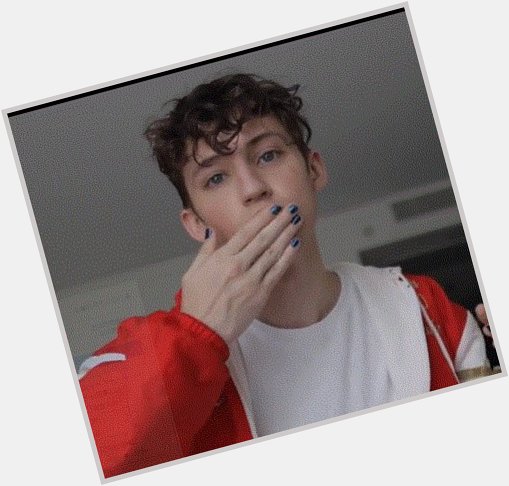 Happy birthday to Troye Sivan!   You are so beautiful. 