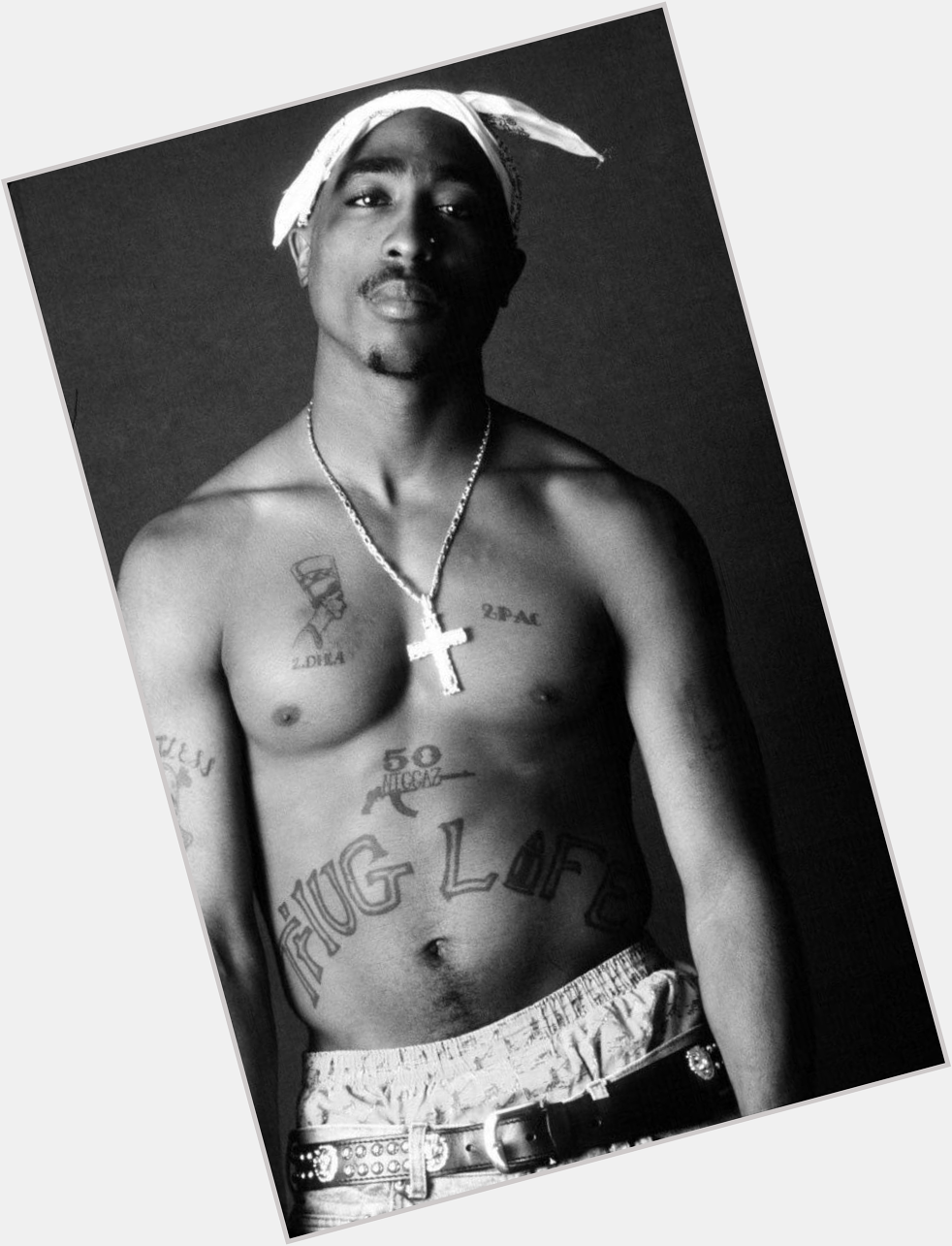 Happy birthday to one of the most influential artists we\ve ever seen, Tupac Shakur. 