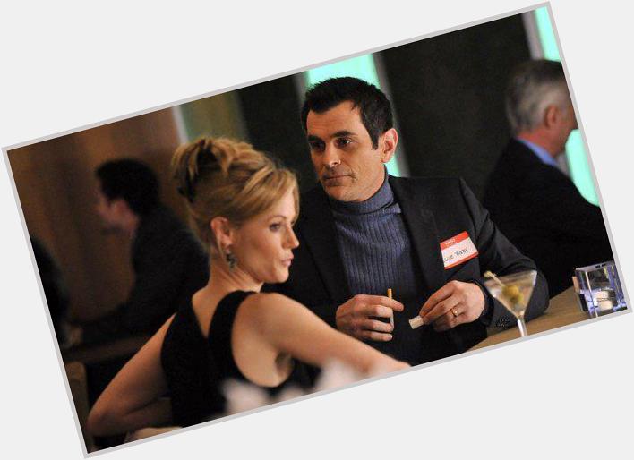Julie Bowen and Ty Burrell in the TV series MODERN FAMILY   2010.  Happy birthday Mr. Burrell. 