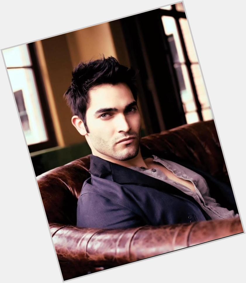 HAPPY BDAY TO TYLER HOECHLIN AKA DEREK HALE AKA MY ACTUAL HUSBAND HOW IS THIS MAN REAL 