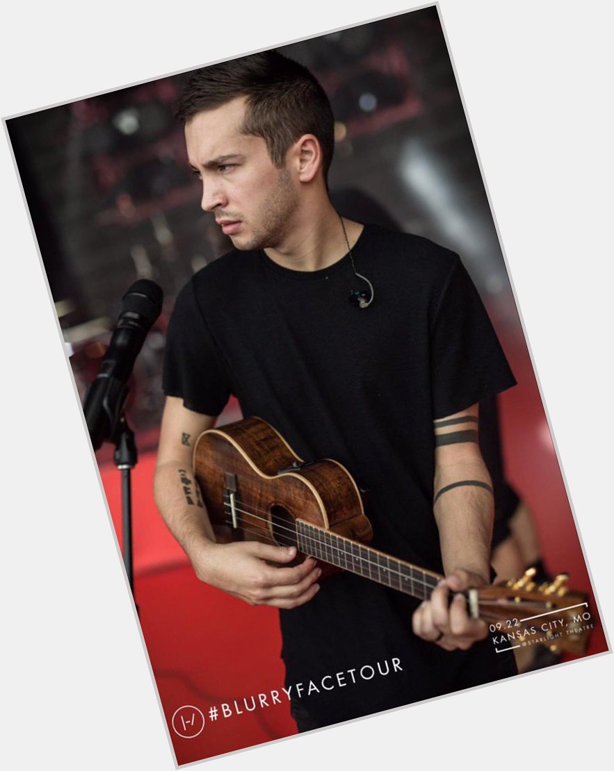 Happy bday to this beautiful human thank you Tyler Joseph for making SICK music and being bold |-/  