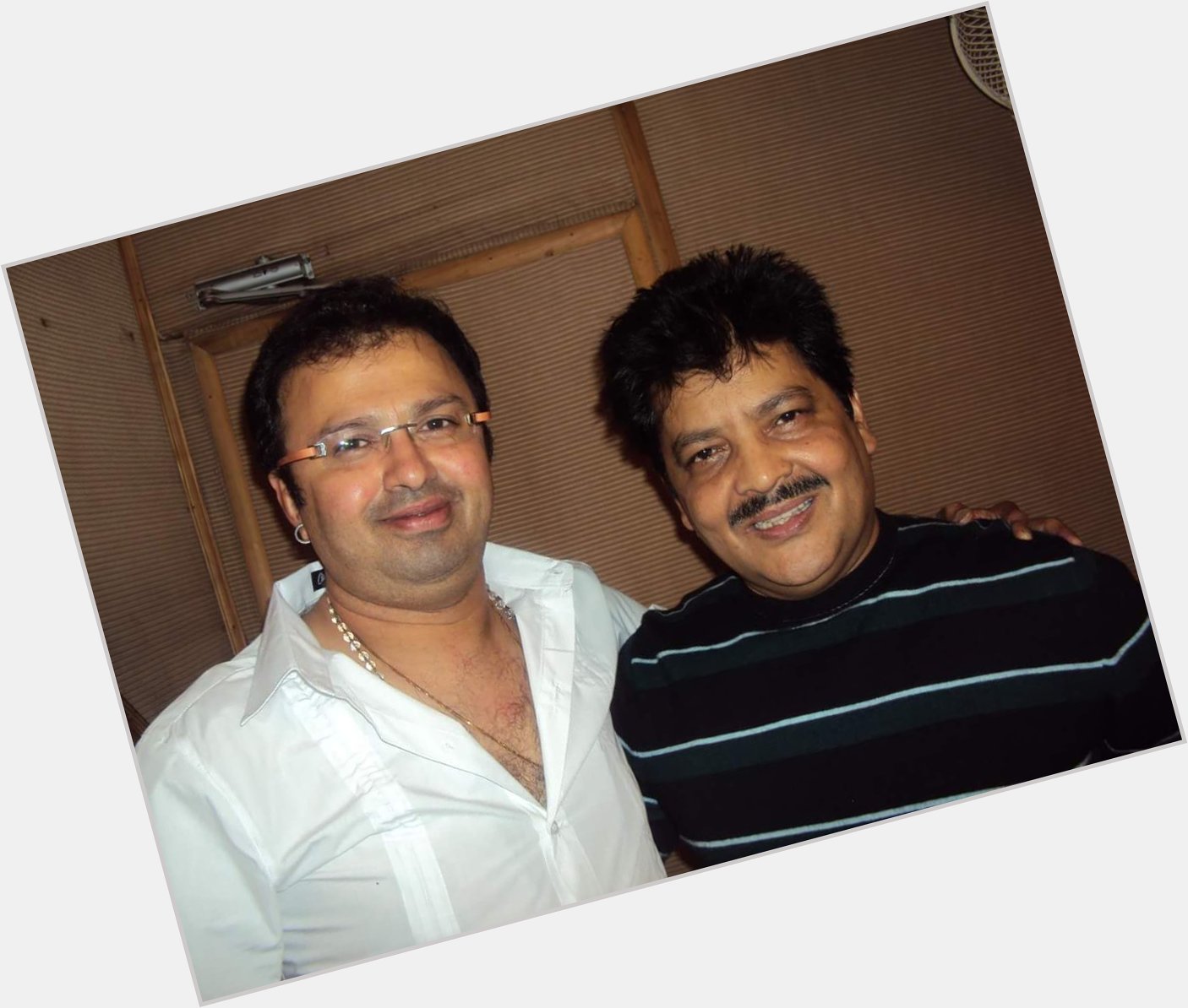 Wishing udit narayan a very very happy birthday and loads of success.God bless. Great singer and human being. 