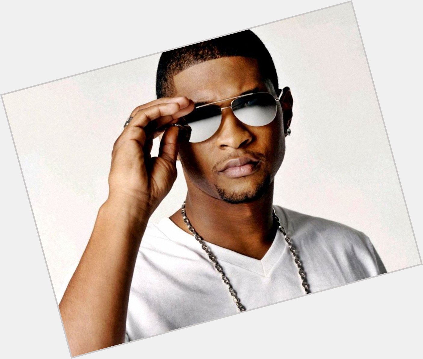 Happy 39th Birthday Shout Out to Usher born October 14, 1978 - Kick it.   