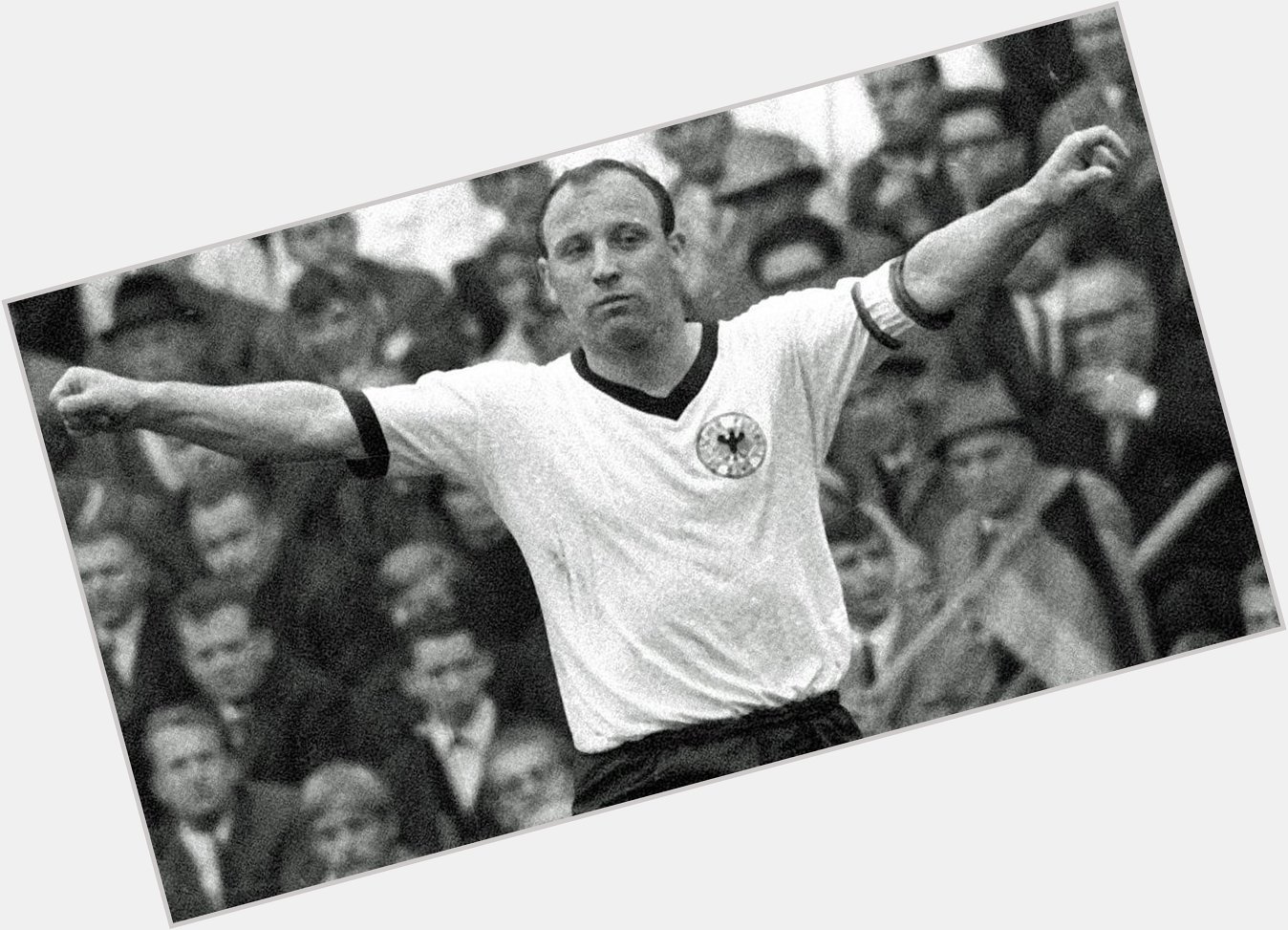 72 caps, 43 goals, 1954-1970. Happy birthday, Uwe Seeler!     