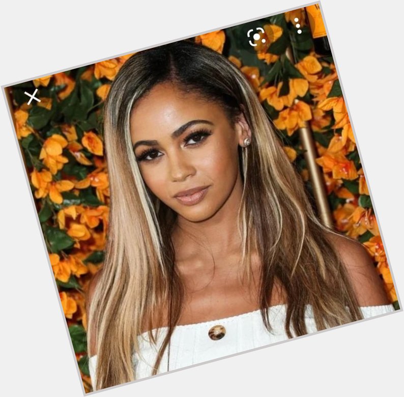 Happy birthday Vanessa Morgan  I wish you a wonderful day in the company with your loved ones 