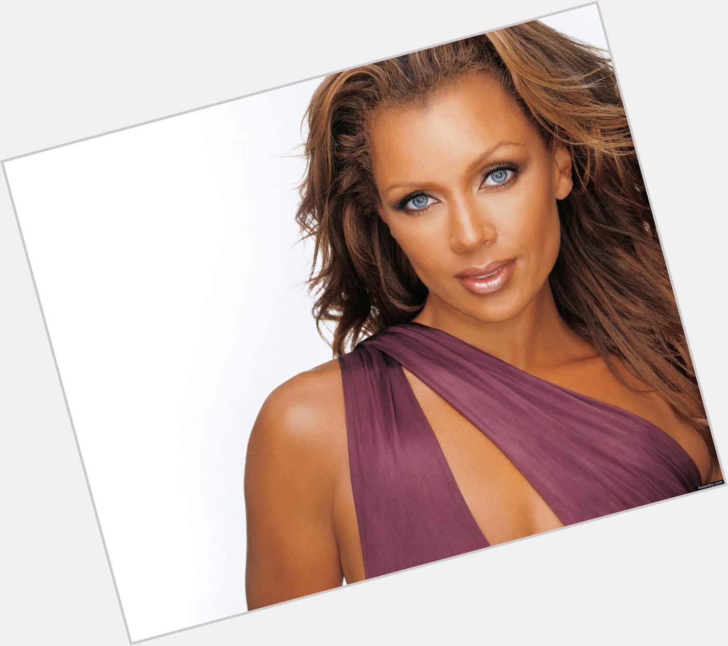 Happy Birthday, Vanessa Williams! She\s the first African American to win Miss America in 1984 & 52 today! 