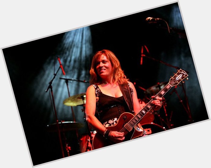 Wishing awesome rocker & guitarist, Vicki Peterson (The Bangles) a very HAPPY BIRTHDAY today! 