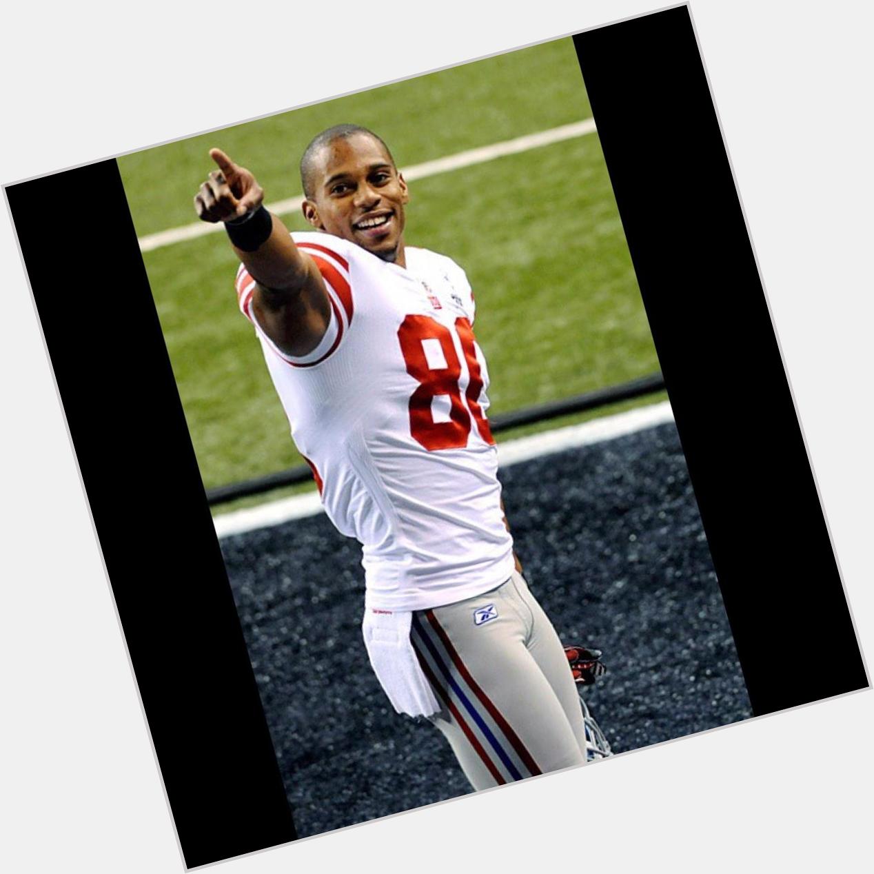 Happy birthday Victor Cruz! I hope you have a well day! Hope your healing good!I miss you on the field!   