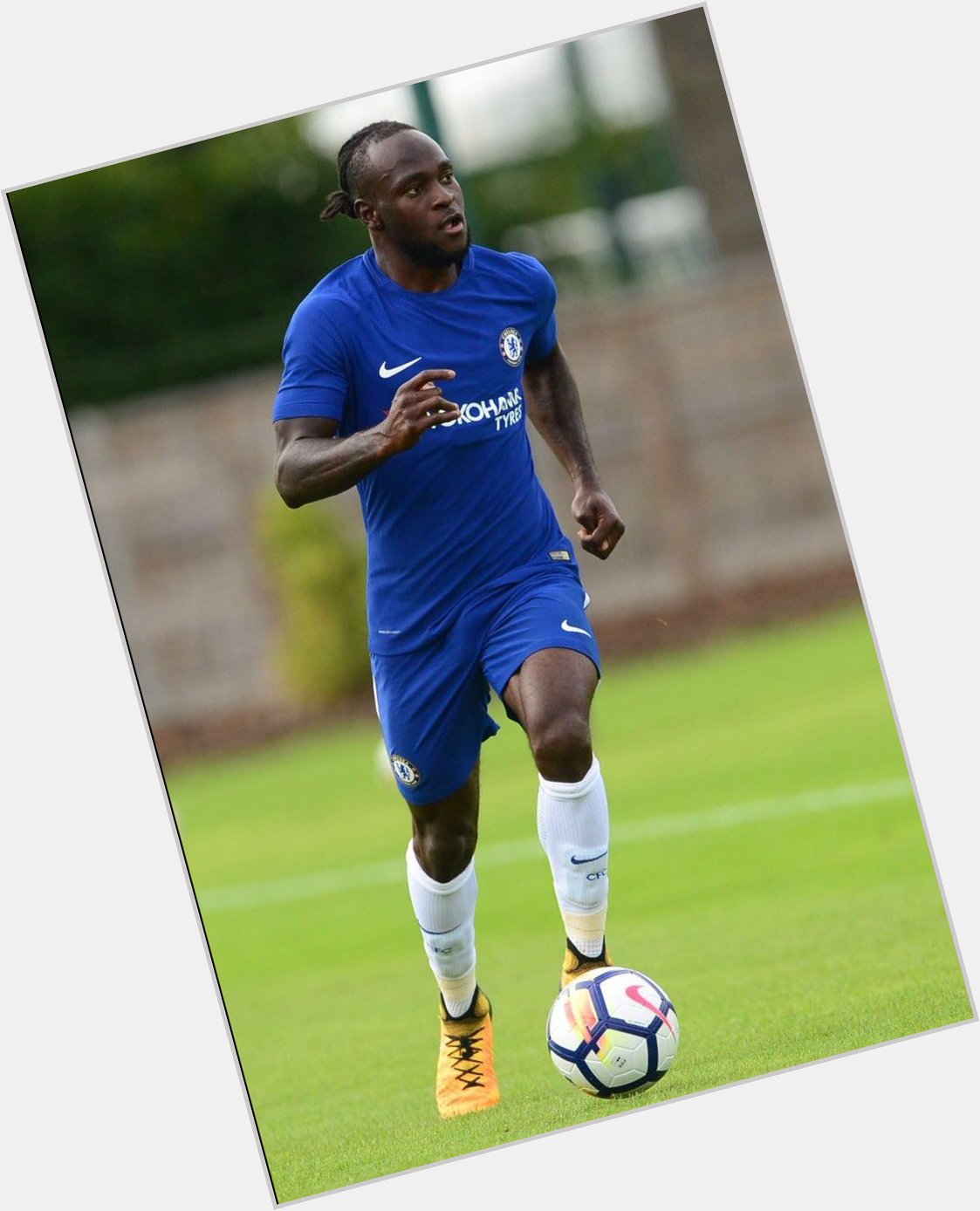 Happy Birthday To Moses
Chelsea Player And Nigerian Player
Enjoy your day 