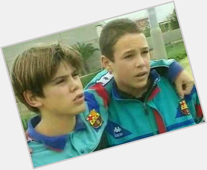 Happy Birthday Victor Valdés!

Here he is as a kid with Pepe Reina at Barcelona! 