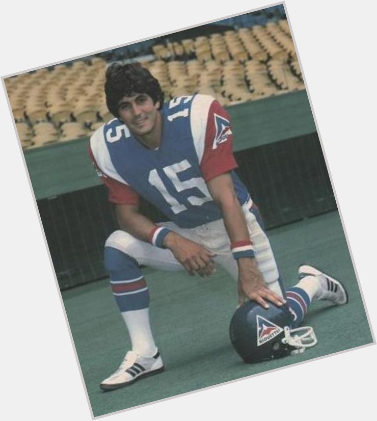 Happy birthday to former and NFL quarterback Vince Ferragamo, who turns 64 today 