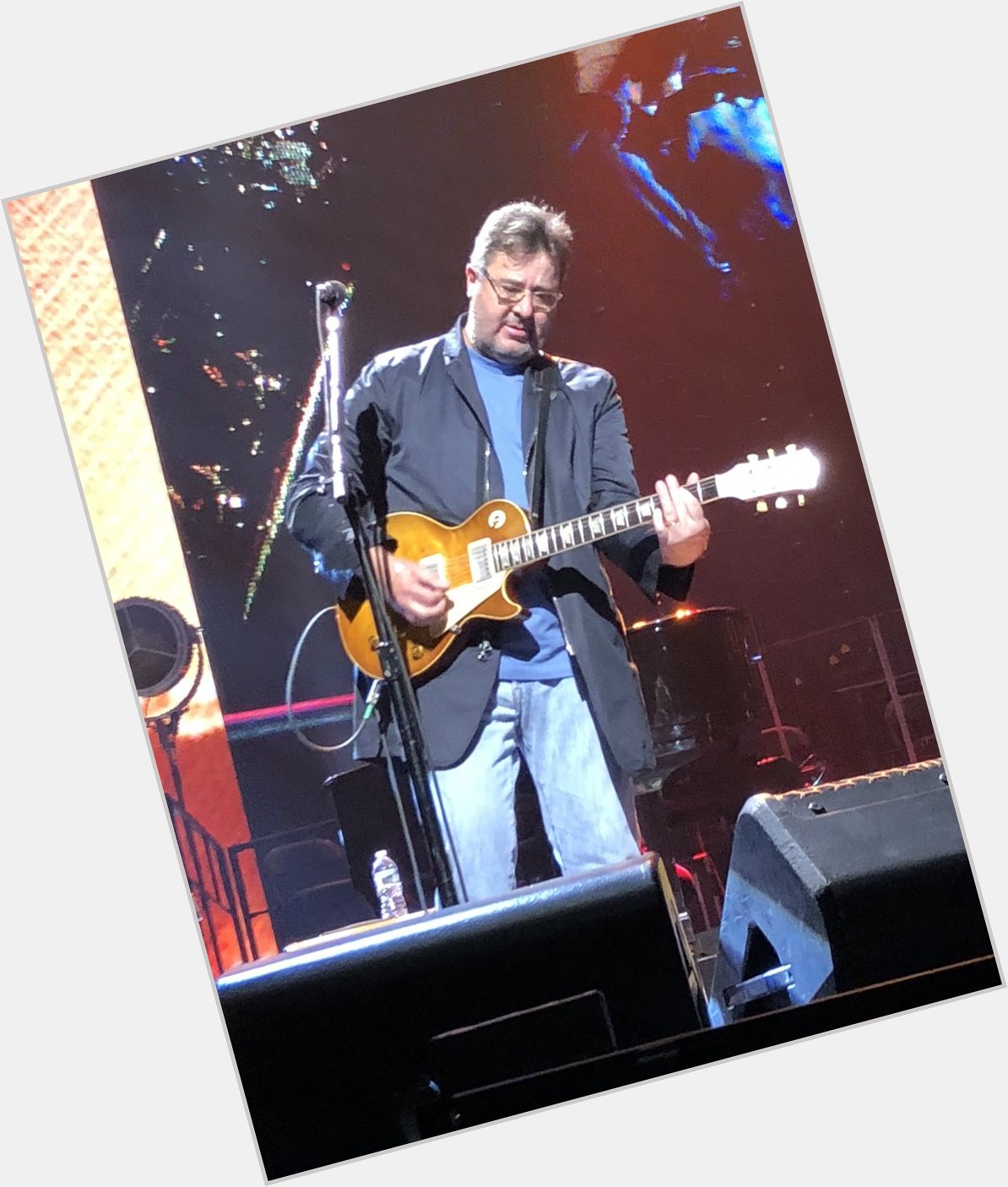 Happy birthday Vince Gill!!      hope you have a great day! 
