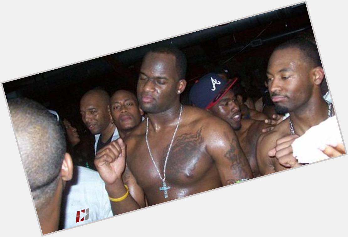Happy 32nd Birthday, Vince Young. Try not to party too hard today! 