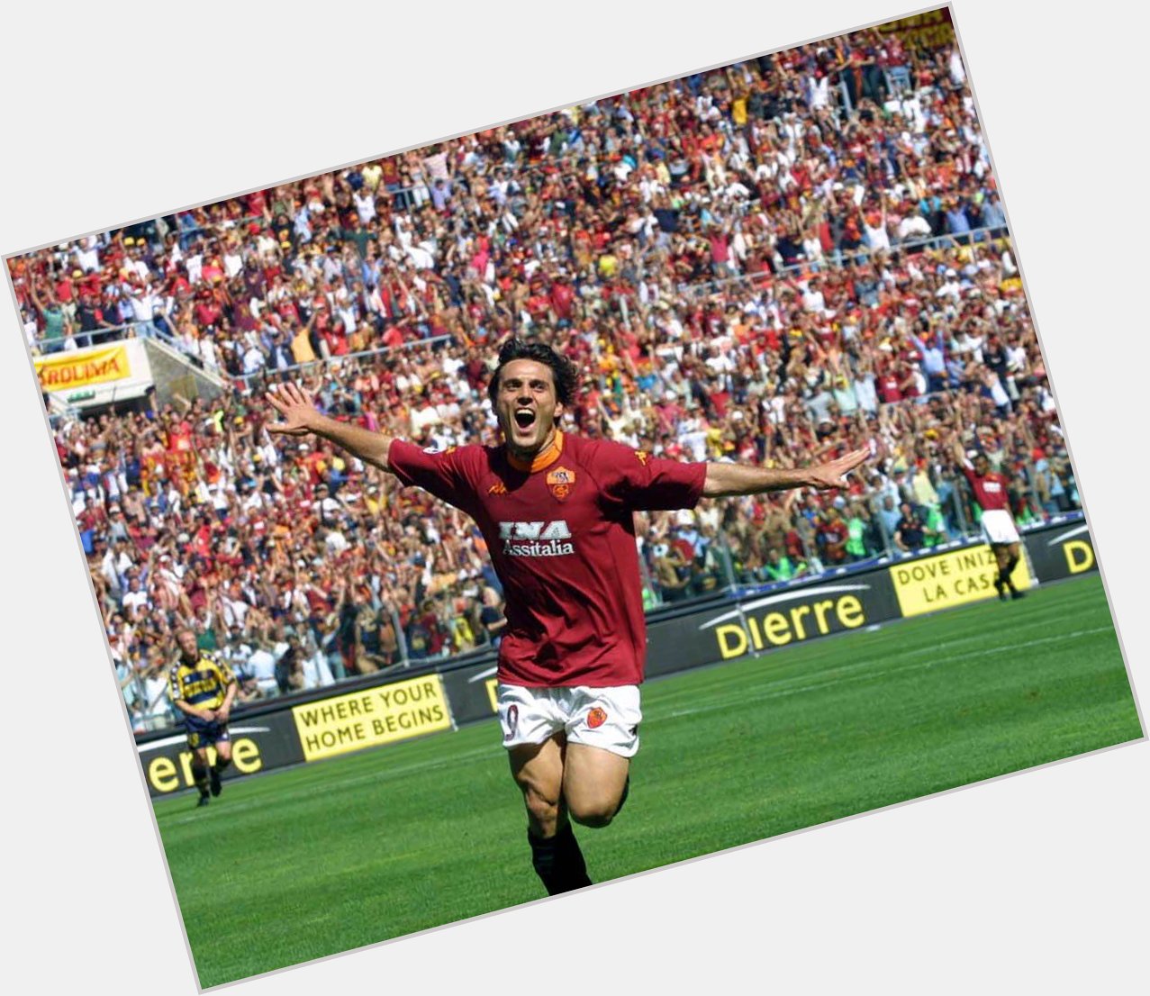 Happy 43rd Birthday to this former Roma goal machine. Vincenzo Montella 