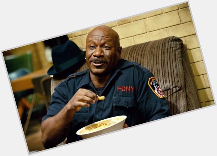 Nadie ha cantado por Whitney Houston en la ducha como él...
Happy Birthday, Ving Rhames! 