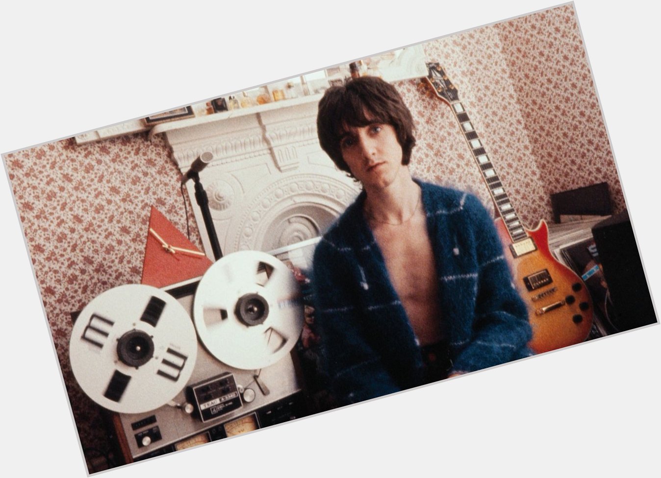 Happy birthday to my favorite guitarist of all time, Vini Reilly I\m a Durutti Column stan for life 