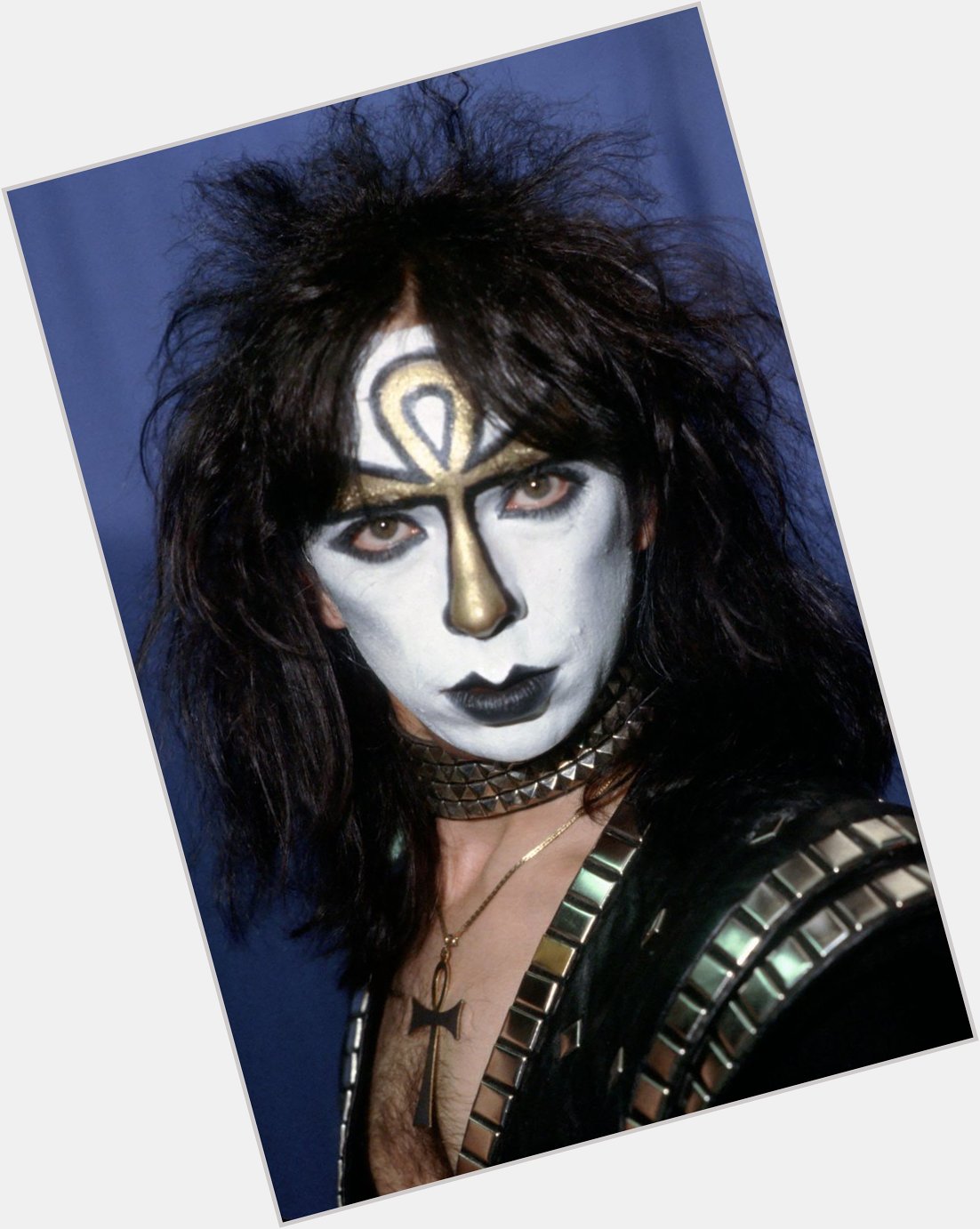 Happy 70th birthday to former KISS guitarist Vinnie Vincent! 