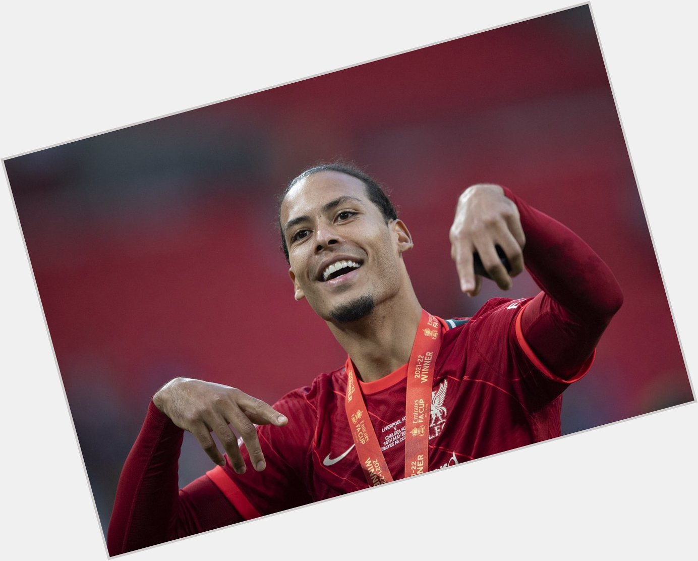  \"He\s our centre-half, he\s our number four...\" Happy 31st birthday, Virgil van Dijk    