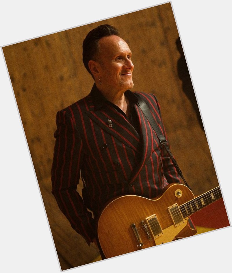 Happy 60 birthday to the amazing guitarist Vivian Campbell (Def Leppard, Dio)! 