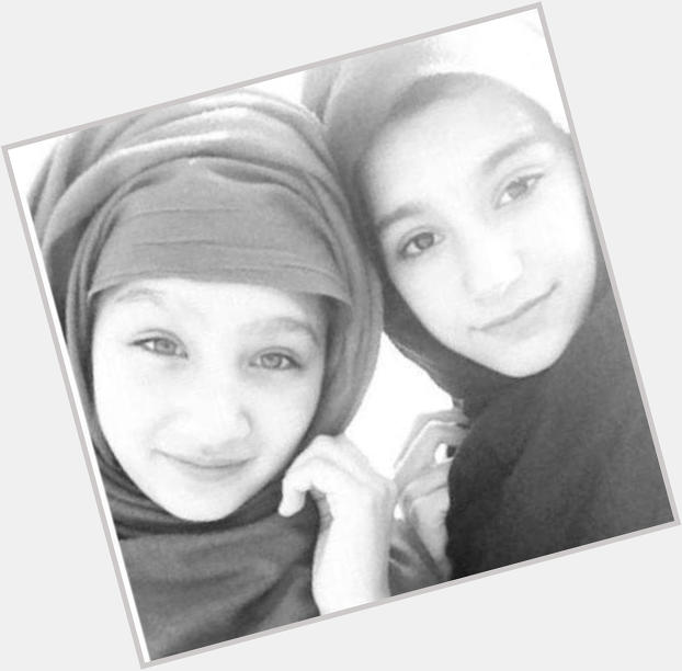 Happy birthday to waliyha malik (zayn little sis) don\t forgot to pray allah okay 