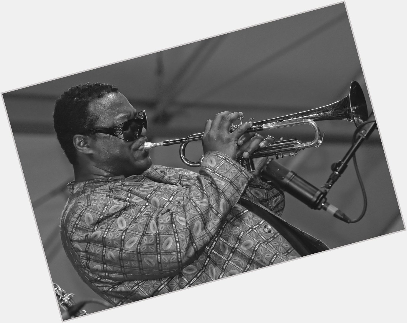 Happy Birthday Wallace Roney!
Hoy cumple 57 años uno de los mejores trompetistas del Jazz actual: Wallace Roney. 