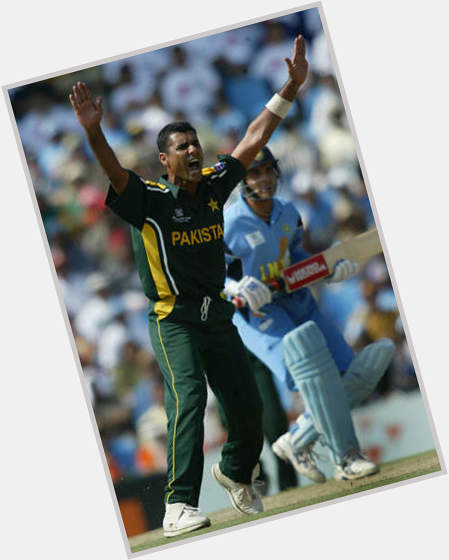Happy Bday to the king of Swing- Waqar Younis !
He is the 3rd highest wicket-taker with most 5-wicket hauls in ODIs. 