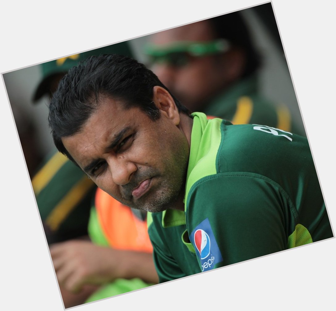 So far it isn\t a very \"Happy\" Birthday for Waqar Younis. Pakistan team\s batting collapse persists!! 